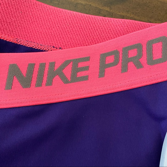 Like New!! Nike Compression Shorts XL - Picture 4 of 8